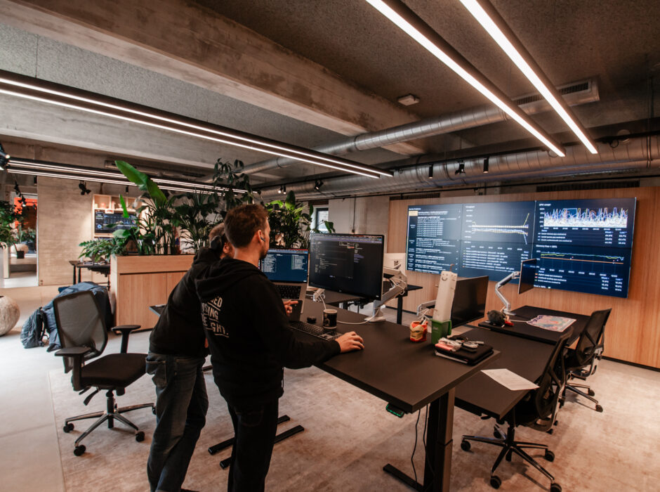 Afbeelding voor We [rood]love[/rood][grijs] Automation_[/grijs]