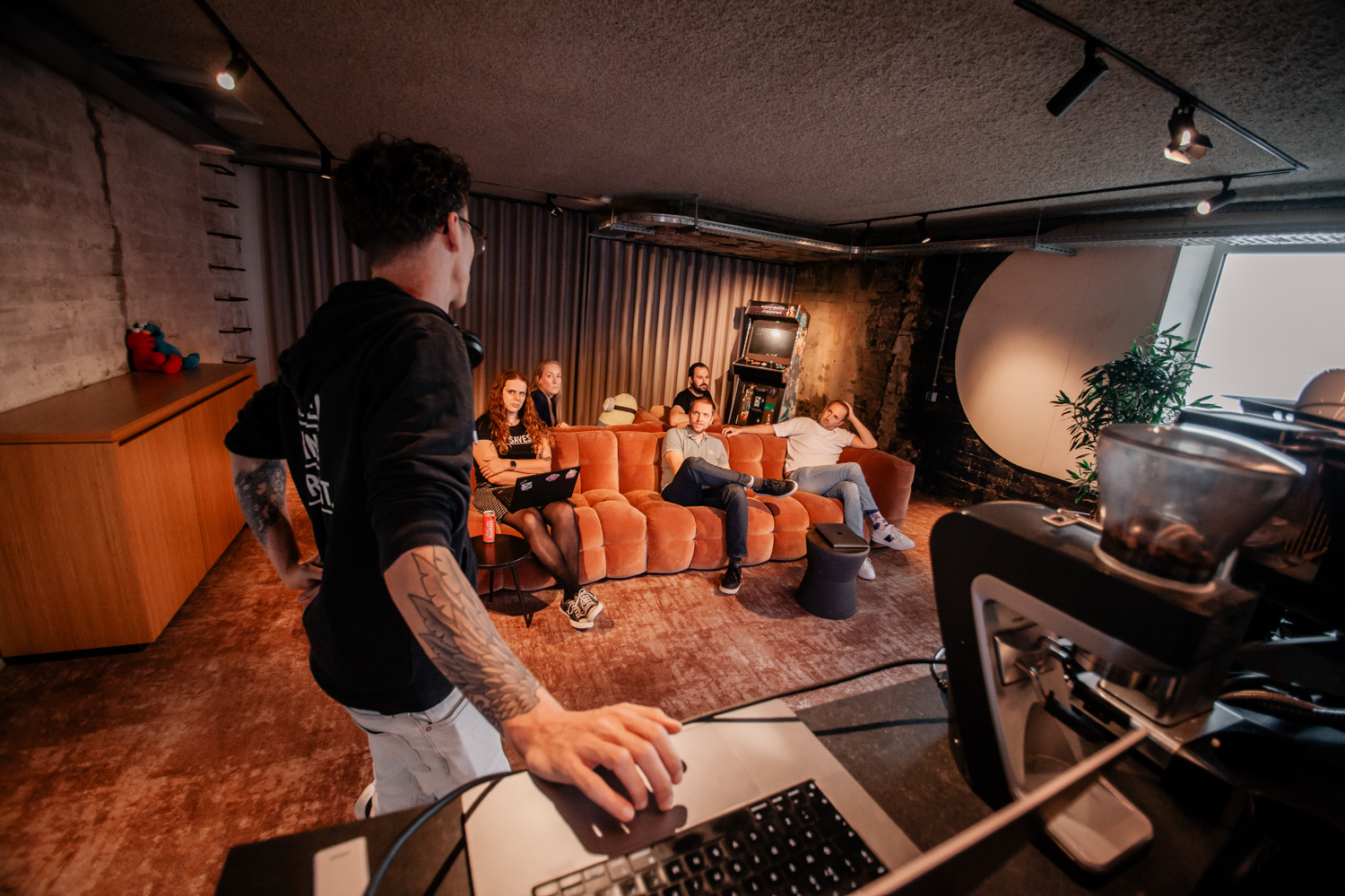 thumbnail voor Serious about hosting