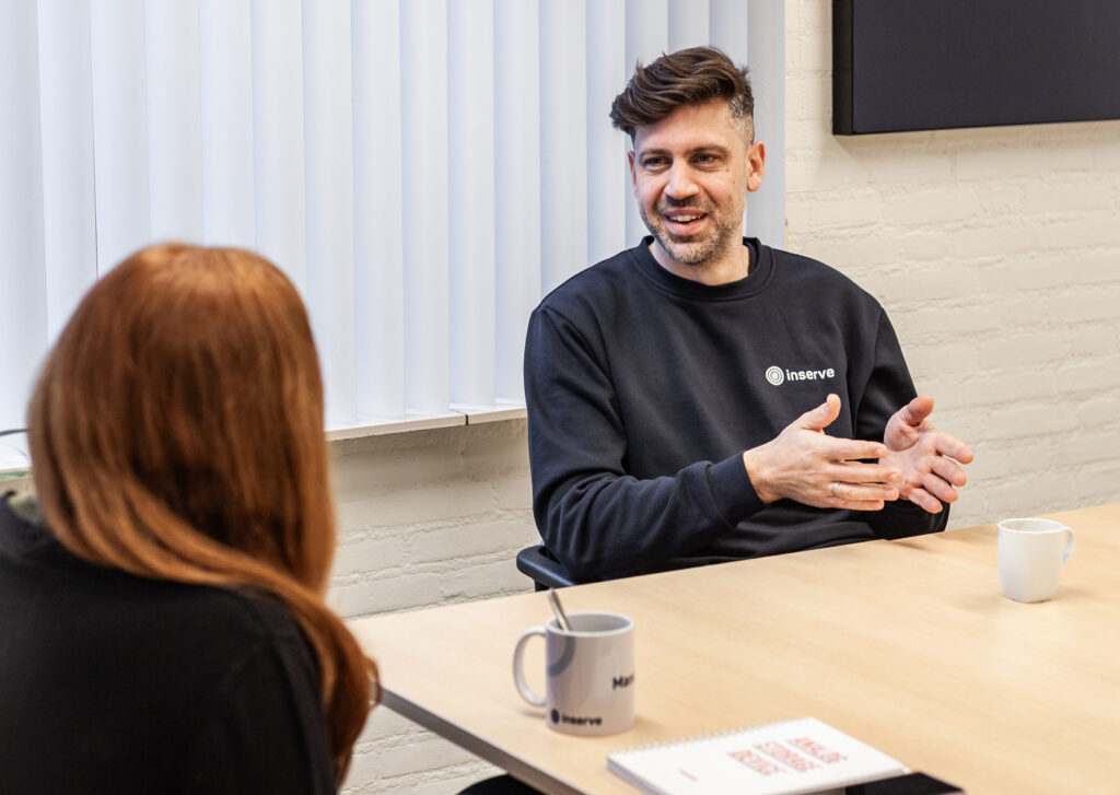 Inserve in gesprek met Rootnet over managed hosting voor SaaS platformen